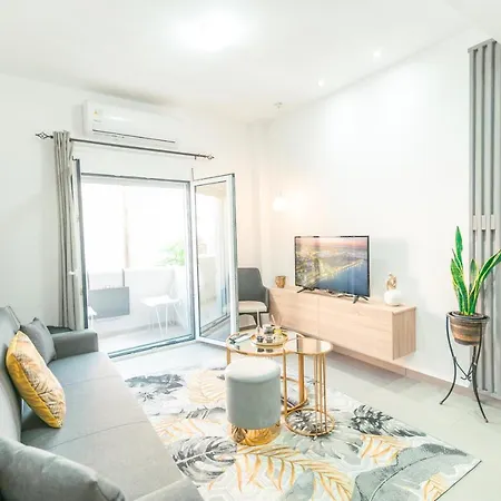 Apartment 58 - 5min To *