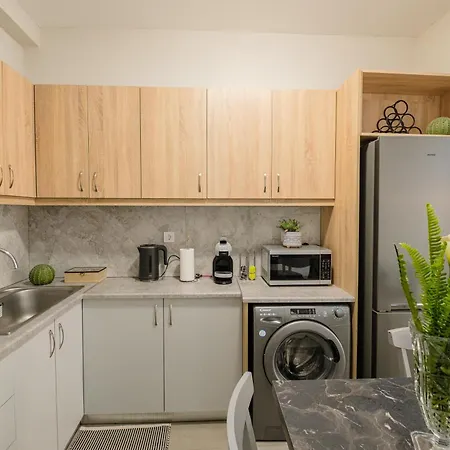 58 - 5min To Apartment